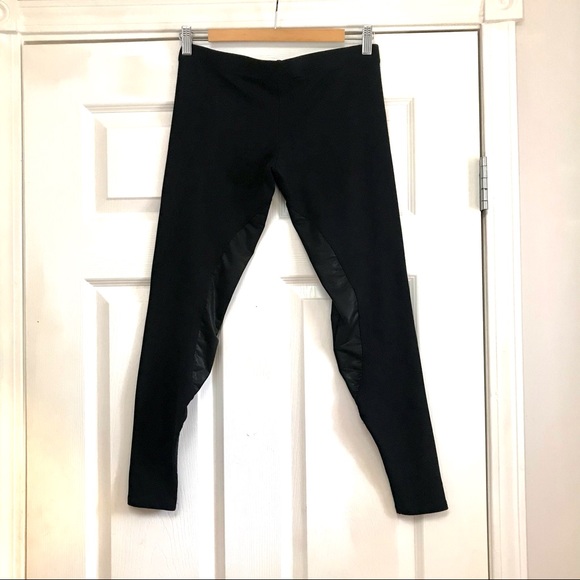 David Lerner leggings with faux leather inserts. - Picture 2 of 4